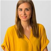 Soy Maestra y Pedagoga , me ofrezco para clases de apoyo y repaso para alumnos de primaria también inglés o asignaturas bilingües tengo B2 de ingles